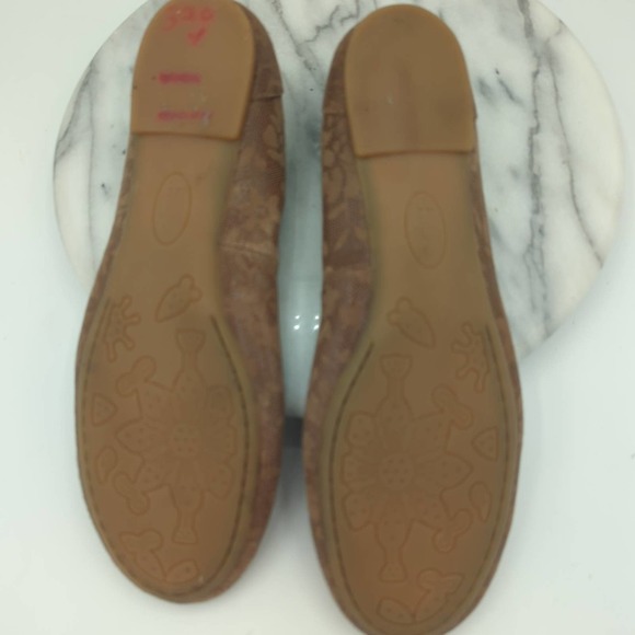 Boc Born Concepts Beige Tan Floral Flats Loafers Slip On Shoes Women's Size 9 - Picture 8 of 11